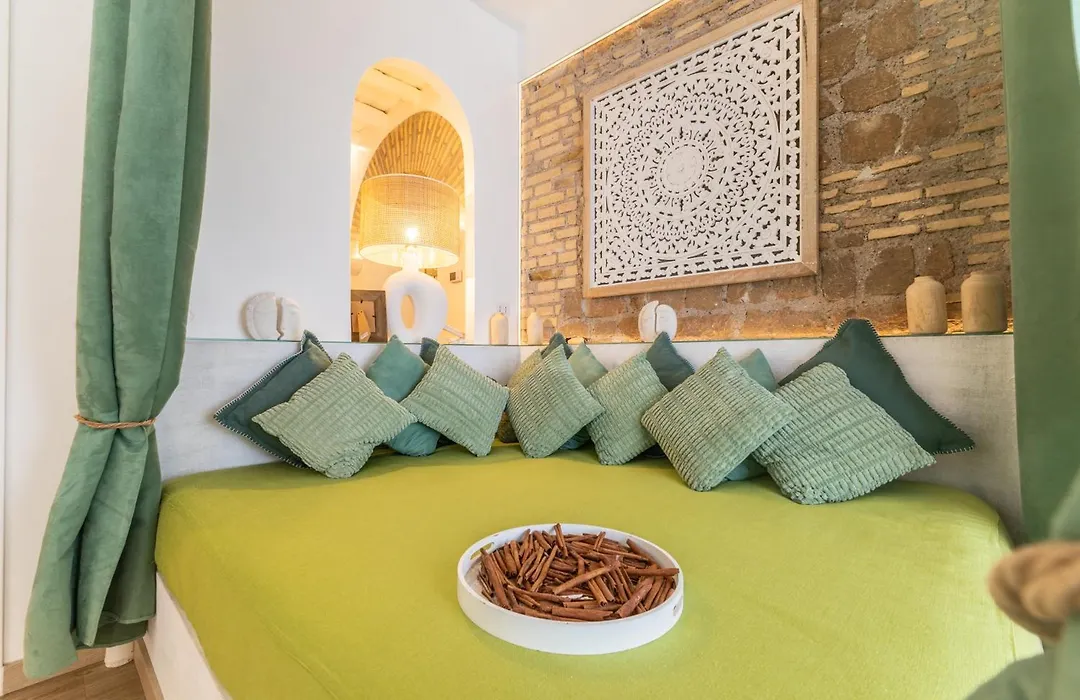 Vatican Borgo Pio Splendid Apartment-1