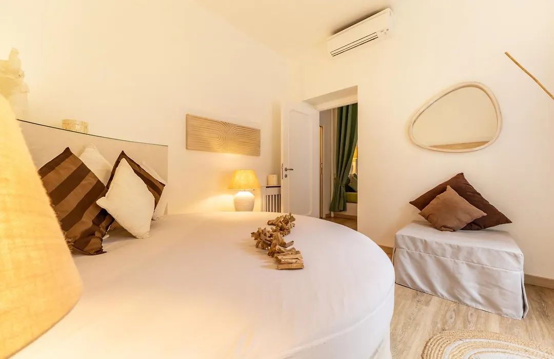 Vatican Borgo Pio Splendid Apartment-1