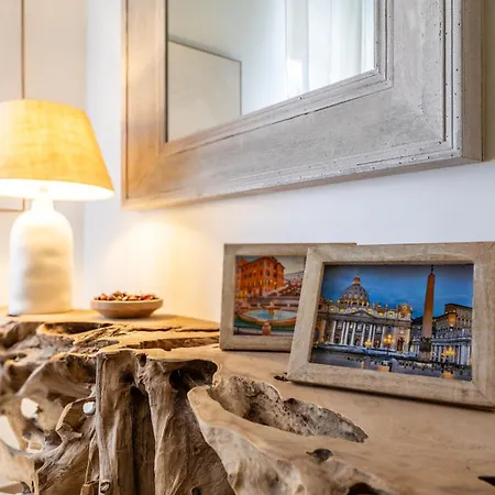 Vatican Borgo Pio Splendid Apartment-3